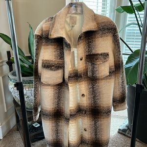 Shacket Jacket Neutral Plaid New with Tags